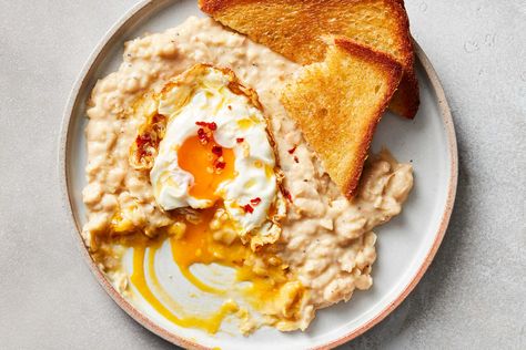 Refried White Beans With Chile-Fried Eggs Recipe Fresh Tomato Pasta, Refried Beans Recipe, Fried Beans, Frijoles Refritos, Chocolate Peanut Butter Pie, How To Cook Beans, Nyt Cooking, Rice Crispy, Food Pantry