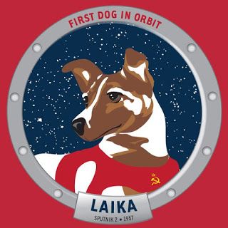 Blog de palma2mex : Hace 60 años la perrita rusa Laika viajó al espaci... Preschool Technology, Soviet Space Dogs, Laika Dog, Space Dogs, Drunk Cat, Dog Hero, First Dog, Space Animals, Retro Comic Book