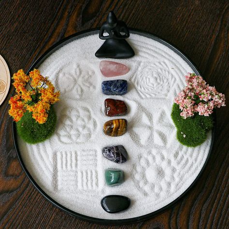 Black Sand Zen Garden, Crystal Zen Garden, Zen Desk Decor, Office Zen Decor Ideas, Meditation Altar Ideas, Zen House Decor, Zen Garden Home, Diy Zen Garden, Sand Zen Garden