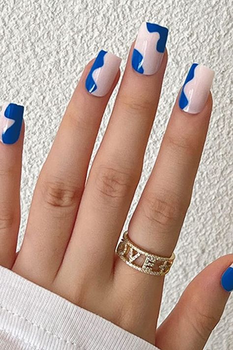 Fake Nails Square Press on Nails with Swirl Design Glossy Glue on Acrylic Nails Artificial Full Cover False Nails for Women Short French Nails, August Nails, Short Fake Nails, Nail Art Gel, Blue Nail Art, Manicure Tips, Flower Nail Designs, Nails Set, Fake Nails With Glue