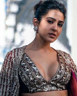 Snake Girl, Sara Ali Khan, Ali Khan, Indian Actress Hot Pics, Bollywood Stars, Bollywood Celebrities, Celebrity Pictures, Bollywood Actress, Lehenga