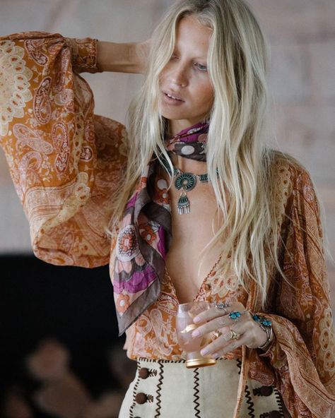 Chasing Unicorns, Mode Hippie, Estilo Hippie, Bohemian Colors, Quirky Fashion, Style Crush, Hippie Chic, 70s Fashion, Only 1