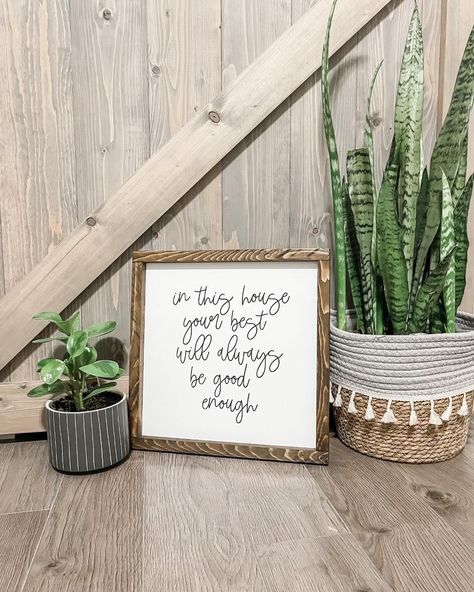 Some Mother’s Day gift inspo for this Thursday. With just over 2 weeks left, it’s time to get your order in! Do you have any Mother’s Day traditions? We’d love to hear how you celebrate your mom or how you’re celebrated every year. Hand Painted Lettering, Farmhouse Grey, Painted Wooden Signs, Wood Signs Sayings, And I Love You, Try Your Best, Gift Inspo, Market Ideas, White Farmhouse