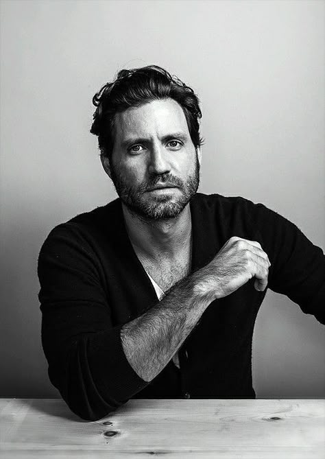 Edgar Ramirez Edgar Ramirez, Point Break, Ultimate Spiderman, Bear Men, Tv Actors, Black White Photos, Good Looking Men, Favorite Celebrities, Famous People