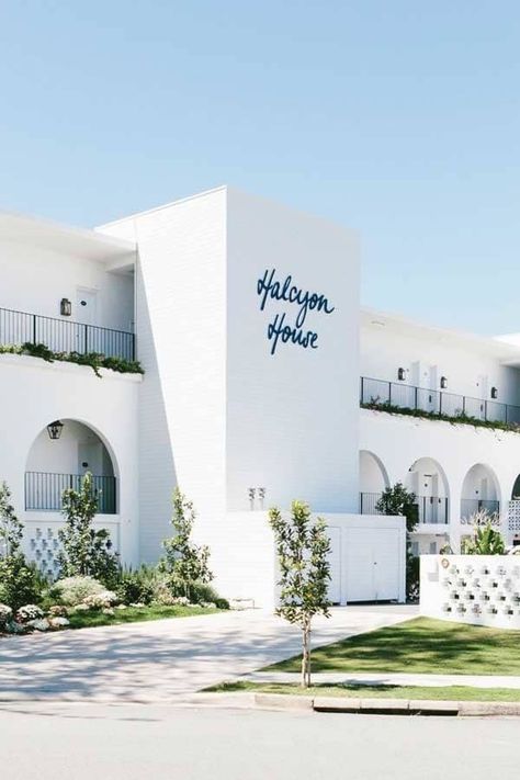 Vogue Living's ultimate guide to Byron Bay - Vogue Australia Motel Makeover, Cabarita Beach, Boutique Apartment, Halcyon House, House Luxury, Vogue Living, Hotel Motel, Hotel Boutique, River House