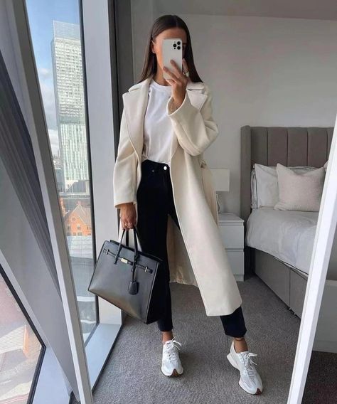 Woman Fashion Casual, Casual Sport Outfit, New York Outfit, Fashion Outfits Fall, New Balance Outfit, Fashion Winter Outfits, Casual Chic Outfits, Fashion Fall Outfits, Winter Fashion Outfits Casual