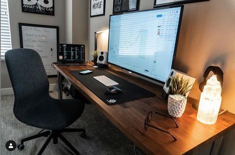 Computer Desk Design, Computer Desk Setup, Computer Desks, Desktop Setup, Desk Inspiration, Gaming Room Setup, Home Office Setup, Office Setup, Room Setup