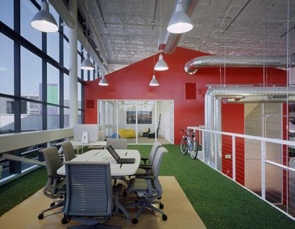 Google Office: Indoor Grass Field | Flickr - Photo Sharing! Silicon Valley Office, Google Headquarters, Google Office, Cool Office Space, Creative Workspace, Office Colors, Open Office, Cool Office, Workplace Design