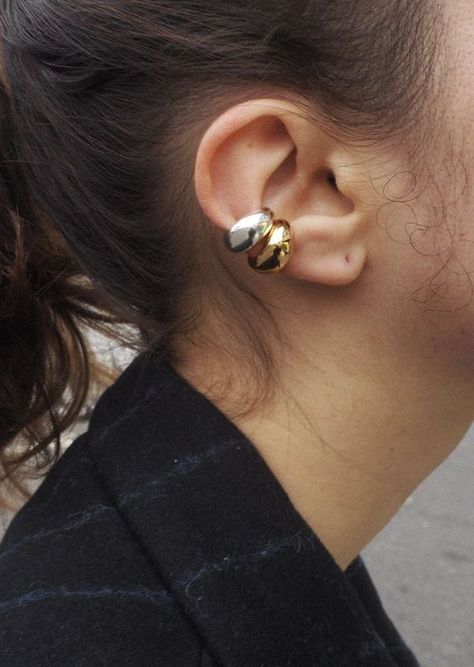 Chunky Ear Piercings, Jewellery Must Haves, Chunky Piercings, Bold Silver Jewelry, Silver And Gold Jewelry Mixing Earrings, Earcuffs Earrings Fashion, Mixed Gold And Silver Jewelry, Gold And Silver Earrings Mixing, Silver Chunky Earrings