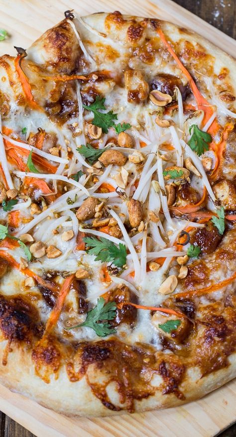 Thai Pizza, Pizza Topping Ideas, Thai Chicken Pizza, Unique Pizza, California Pizza Kitchen, Pizza Topping, California Pizza, Spicy Peanut Sauce, Pizza Kitchen