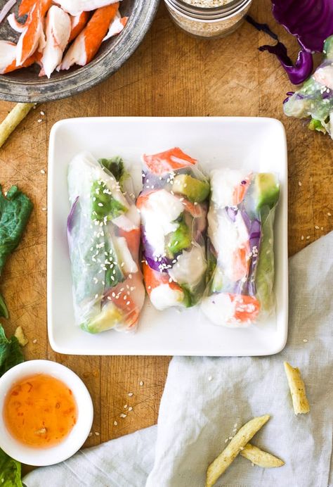 How to Make Amazingly Fresh California Sushi Spring Rolls Fresh Lunch Ideas, Sushi Spring Rolls, Healthy Lunch Ideas Easy, Ideas Healthy Lunch, Make Spring Rolls, Healthy Rolls, Lunch Ideas Easy, Harvest Snaps, Low Calorie Meals