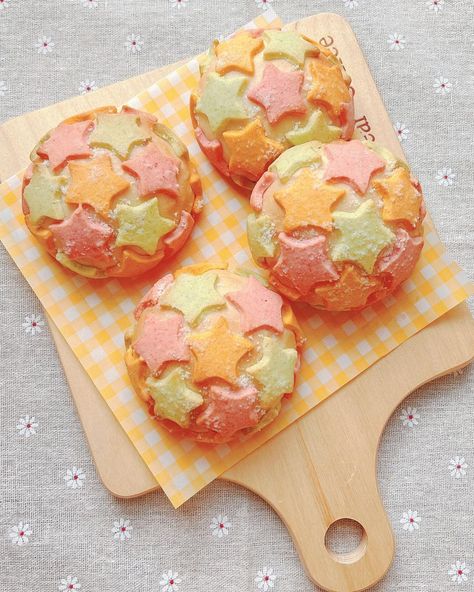 Candy Selling Ideas, Cute Pastries Aesthetic, Kawaii Baked Goods, Aesthetic Pastries Recipe, Kawaii Baking Aesthetic, Cute Baked Goods, Cute Pastries, Cute Pastry, Aesthetic Japanese Desserts