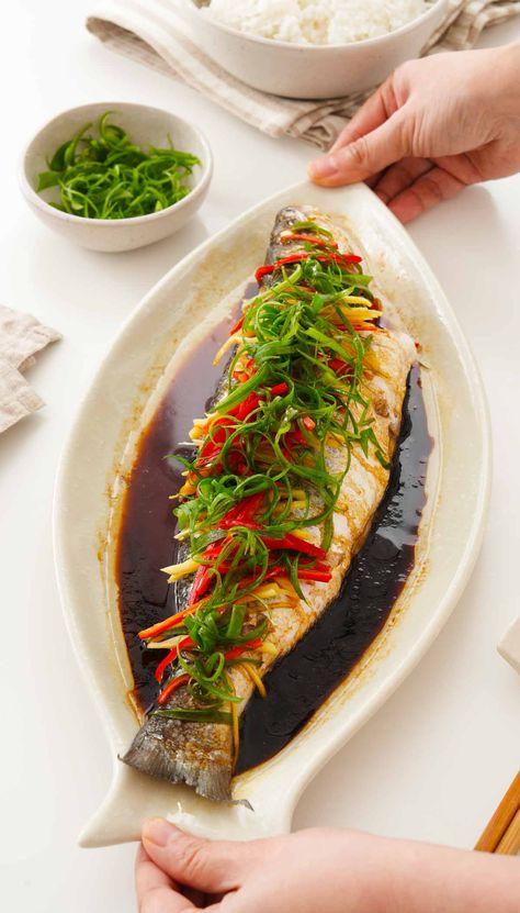 Chinese Whole Steamed Fish Chinese Steamed Fish, Steamed Fish Recipes, Steam Fish, Whole Fish Recipes, Homemade Stir Fry, Chicken Slices, Stir Fry Noodles, Steamed Fish, Marinated Beef