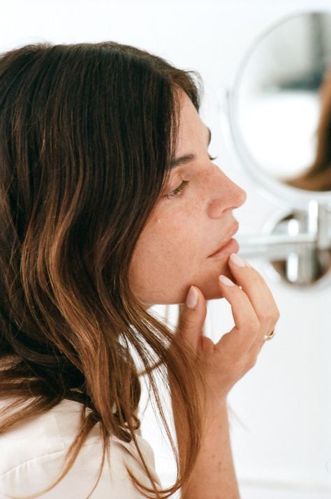 Julia Restoin Roitfeld Shares 11 Of Her (Very French) Beauty Secrets | British Vogue Julia Restoin Roitfeld Style, French Beauty Routine, Taupe Eyeshadow, Julia Restoin Roitfeld, French Beauty Secrets, Minimal Beauty, Perfect Red Lips, Beautiful Eyebrows, Snail Mucin