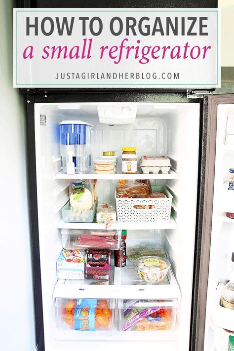 Love the ideas and strategies she uses to organize a small refrigerator! I need to put some of these to work in my on refrigerator organization! Click through to the post to see all of her organizing tips and tricks! Small Refrigerator Organization, Small Fridge Organization, Abby Lawson, Organization Fridge, Refrigerator Ideas, Storage Fridge, Diy Organizers, Small Fridge, Kitchen Storage Hacks