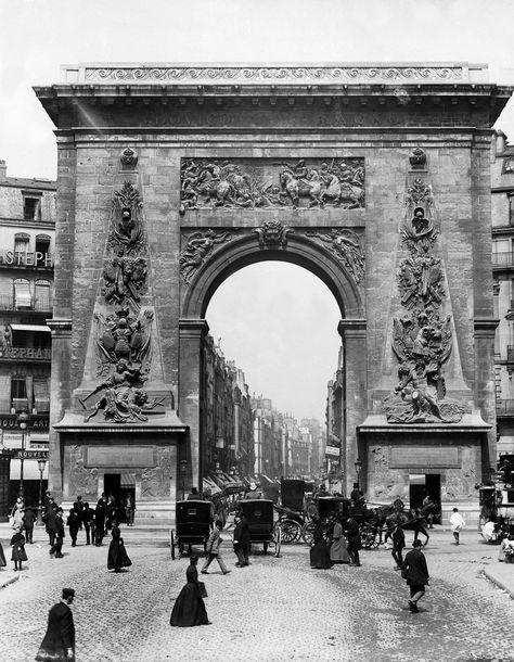 Paris Monuments, Paris History, Vintage Architecture, Old Paris, Old Photography, Paris Images, Paris Aesthetic, Paris Cafe, Chateau France