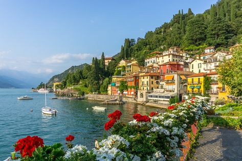 Italy Villages, Varenna Lake Como, Colorful Coastal, Toscana Italy, Italy Landscape, Sorrento Italy, Flowers Colorful, Lake Como Italy, Venice Italy Travel