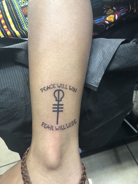 My top tattoo. Car radio is one of my favourite songs Twenty One Pilots Car Radio Tattoo, Car Radio Tattoo, Tøp Tattoos, Radio Tattoo, Twenty One Pilots Tattoo, Pilot Tattoo, Tattoo Car, Tattoos Infinity, Tattoos Mandala