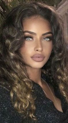 Extreme Make-up, Most Beautiful Eyes, Exotic Women, Gorgeous Eyes, Pretty Eyes, Brunettes, Beauty Face, Beautiful Eyes, Pretty Face