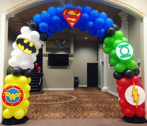 Avengers Birthday Backdrop, Superhero Balloon Decorations, Super Hero Balloon Decor, Avengers Balloon Decorations, Avengers Balloon Arch, Marvel Birthday Party Decorations Diy, Marvel Balloon Arch, Avengers Decorations Party, Superhero Balloon Arch