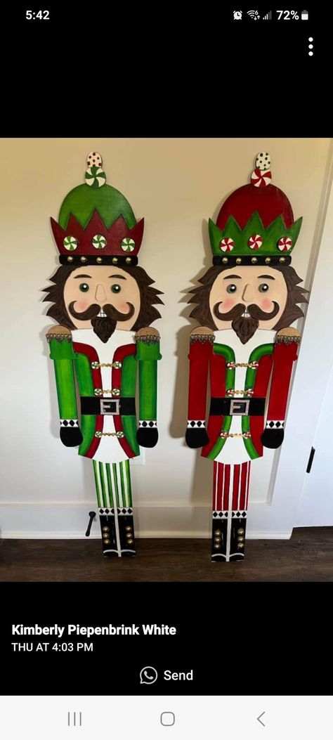 Painted Nutcracker Diy Wood, Painted Nutcracker Diy, Nutcracker Painting, Nutcracker Diy, Painted Nutcracker, Homemade Ornaments, Holiday Games, Free Christmas Printables, Christmas Tablescapes