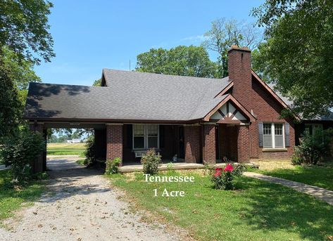 Brick c.1935 Tennessee Home For Sale With Original Elements on 1 Acre $199K Tennessee Homes For Sale, Tennessee Homes, Old Houses For Sale, House Property, Contemporary Homes, Water Views, Architectural Salvage, Houses For Sale, Historic Homes