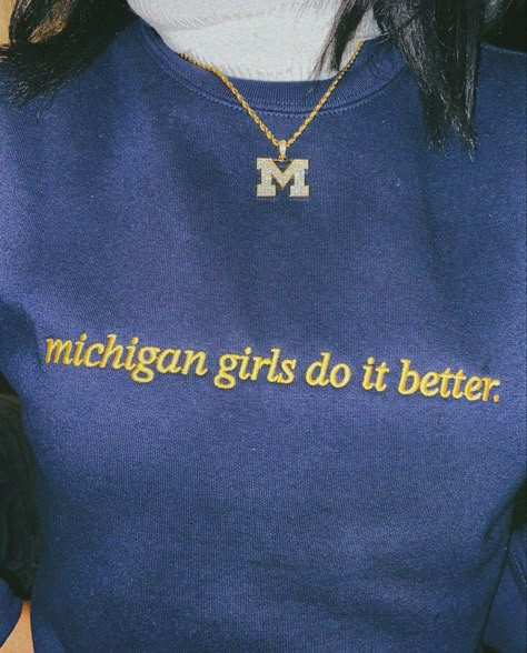 Umich Aesthetic, University Michigan, Oversize Denim Jacket, Baggy Jean Shorts, Football Aesthetic, Michigan Go Blue, College Vision Board, Michigan Girl, Maize And Blue