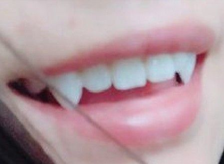 Natural Fangs Teeth, Teeth Fangs Natural, Teeth Aesthetic, Pretty Teeth, Windows To The Soul, Vampire Teeth, Lashes Mascara, White Teeth, Dream Body