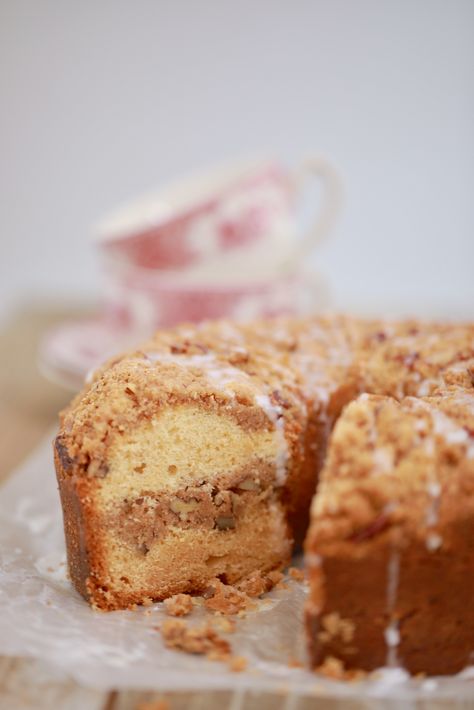 Gemma Stafford, Homemade Coffee Cake, Classic Coffee Cake, Crumb Cakes, Angel Food Cake Pan, Bigger Bolder Baking, Cake Liner, Cinnamon Pecans, Coffee Cake Recipe