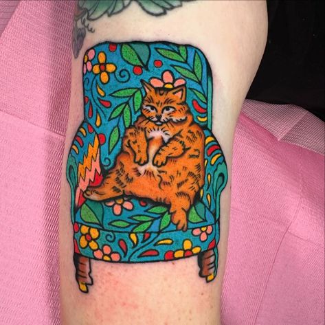 𝕸𝖔𝖗𝖌𝖆𝖓 𝕬𝖒𝖑𝖊𝖙𝖙 | His name is Thor, a real life Garfield 🧡🥲 Thank you Jessica for picking this from my flash, it was absolutely meant for you! Swipe to see s… | Instagram Orange Cat Tattoo Traditional, American Traditional Lemon Tattoo, Colorful Tattoo Sleeve Women, Fun American Traditional Tattoos, Leg Tattoo Colorful, American Traditional Tattoos Feminine, Wacky Tattoos, Color Block Tattoo, Cat Traditional Tattoo