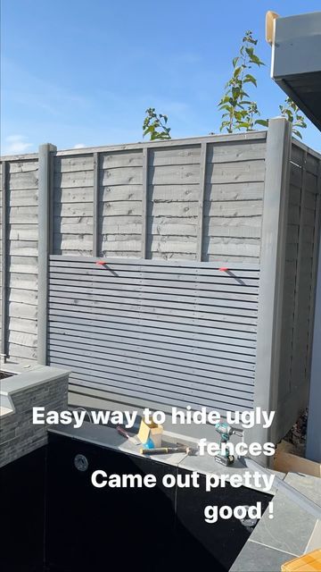 Slatted Fence Panels Diy, Fence Batten Ideas, Covering Fence Ideas, Garden Wall Panels, Garden Fence Panels Ideas, Garden Fence Makeover, Garden Fence Covering Ideas, Garden Panelling Ideas, Hide A Fence Ideas