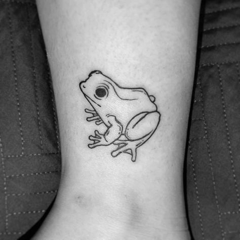 Frog Tattoo Ideas For Women, Feminine Frog Tattoo, Colorful Frog Tattoo, Frog Tattoos Simple, Line Frog Tattoo, Tattoos With Angel Wings, Frog Tattoo Simple, Froggy Tattoo, Simple Frog Tattoo