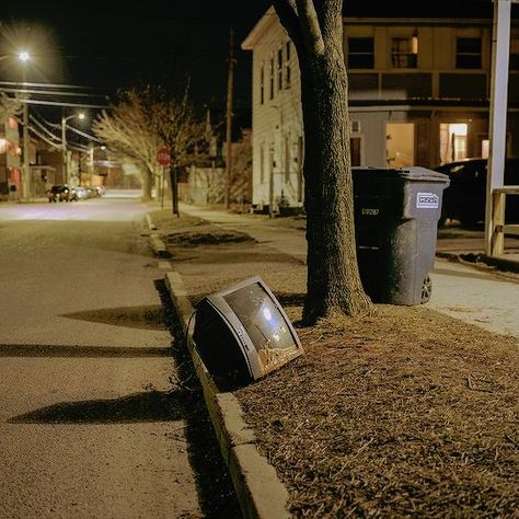 Midwest Emo Aesthetic, Midwest Emo, Emo Aesthetic, American Gothic, Southern Gothic, Small Towns, Photography Inspiration, The Neighbourhood, Road