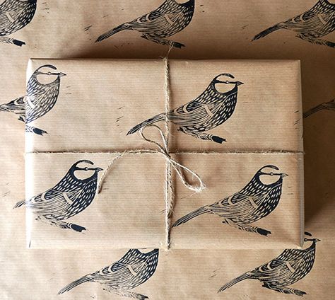 Hand Printed Bird Gift Wrap Creative Gift Wrapping, Bird Gifts, Present Wrapping, Wrapping Ideas, Lino Print, Brown Paper, Linocut Prints, Christmas Wrapping, Bird Prints