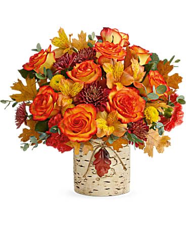 Teleflora's Autumn Colors Bouquet - Teleflora Thanksgiving Guide, Tree Bark Texture, Tree Vase, Thanksgiving Flowers, Flower Words, Fall Forest, Christmas On A Budget, Bouquet Arrangements, Flowers For You