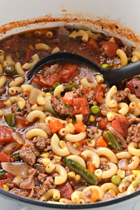 Beef Macaroni Soup Slow Cooker, Hamburg Macaroni Soup, Hamburger Pasta Soup Recipe, Hamburger Macaroni Soup Crock Pot, Leftover Hamburger Recipes, Hamburger Soup With Macaroni, Soup With Macaroni, Beef Macaroni Soup, Hamburger Macaroni Soup