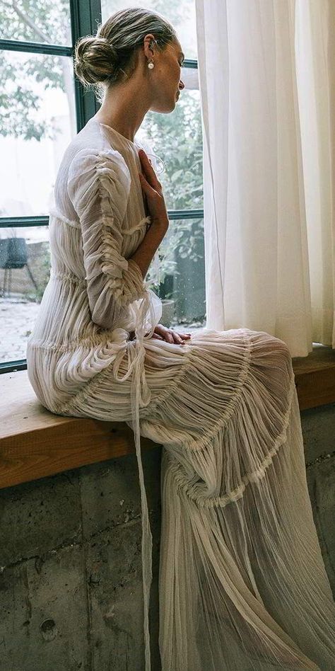 Wedding Dress Pleated, Chana Marelus, Edgy Bridal, Galia Lahav Wedding Dress, Wedding Inspirasi, Bride Fashion, Unique Textures, Dress Pleated, Wedding Styling