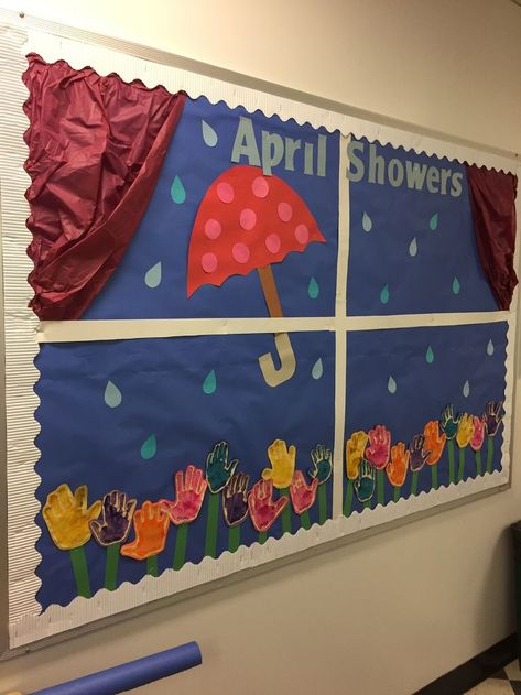 April Showers Bulletin Board Ideas, Springtime Bulletin Board Ideas, April School Bulletin Board Ideas, February Birthday Bulletin Boards, Spring Board Ideas For School, April Birthday Board Ideas, Spring Display Board Nursery, April Showers Bulletin Board, March Board Ideas