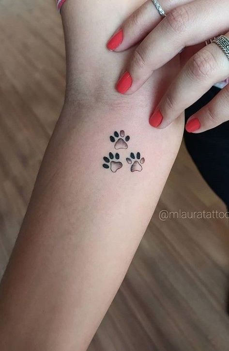 Multiple Cat Memorial Tattoo, Multiple Pets Tattoo, Tattoo For Multiple Dogs, Dog Paw Tattoo With Name, Tattoo Simplistic, Paw Print Tattoos, Dog Pawprint Tattoo, Cat Paw Tattoos, Small Dog Tattoos