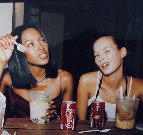 Naomi Campbell, Kate Moss, Instagram