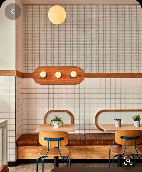 Modern Retro Restaurant Design, Retro Restaurant Interior, Modern Retro Restaurant, Retro Cafe Interior Design, Take Out Restaurant Design, Wood Cafe Design, Wood Cafe Interior, 70s Coffee Shop, Retro Cafe Design