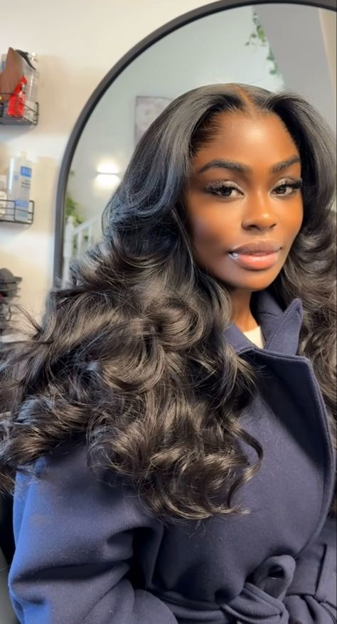 #layers #frontal #blowout Blowout Black Women, Layers Blowout, Hair Calendar, Bombshell Blowout, Blowout Look, Blowout Curls, Bday Hair, Future Hairstyles, Layered Curls