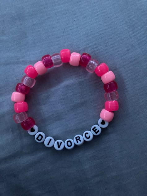 Matching Bsf Bead Bracelets, Words To But On Bracelets, Bracelets With Words Funny, Funny Bead Bracelets, Bracelet Ideas Big Beads, Funny Word Bracelets, Bestie Bracelet Ideas, Kandi Word Ideas, Silly Bracelet Ideas