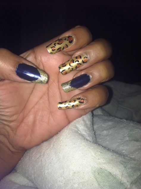 Navy and gold chevron with leopard print nails Leopard Print Nails, Print Nails, Gold Chevron, Nail Artist, Leopard Print, Nail Art, Navy, Nails, Gold