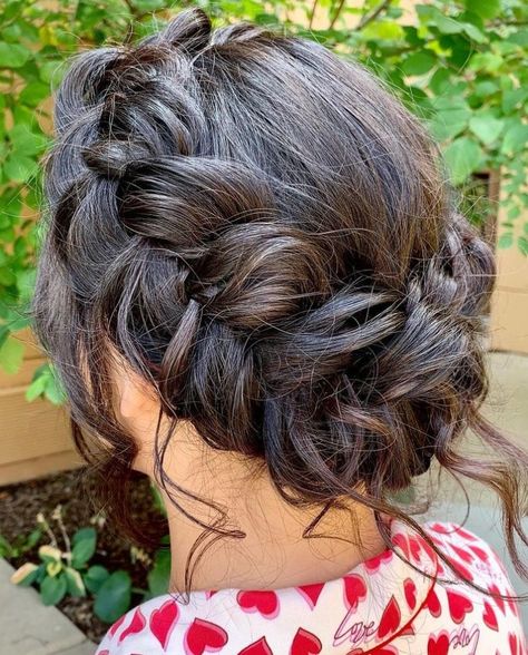 Messy Crown Braid Hairstyle French Twist Braids, Messy French Twists, Hairstyles For Straight Hair, Straight Hairstyles Medium, Sophisticated Hairstyles, French Twists, Messy Braids, Stunning Hairstyles, Braid Hairstyle