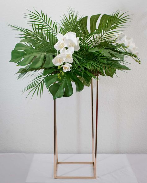 Tropical Centerpieces, Tropical Wedding Theme, Wedding Reception Backdrop, Beachy Wedding, Tropical Bridal Showers, Large Centerpiece, Orchid Arrangements, Tall Centerpieces, Flower Arrangements Simple