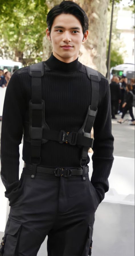 Body Guard Outfit Men, Male Detective Aesthetic Outfit, Male Black Turtleneck Outfit, Police Man Outfit, Police Inspired Outfit, Hitman Outfit Men, Thief Aesthetic Outfit, Men Spy Outfit, Fbi Outfit Men