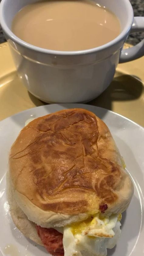 Tea Time Food, Good Morning Breakfast, Breakfast Photo, Design Fails, Food Vids, Good Morning Coffee, Morning Breakfast, Snap Food, Food Snapchat