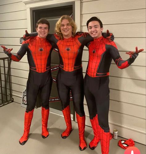 Spiderman Cosplay Men, Spiderman Unmasked, 2099 Spiderman, Spiderman Costumes, Gay Costume, Cosplay Men, Spiderman Outfit, Trio Costumes, Superhero Costumes