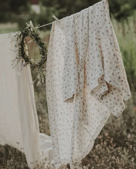 Nordic Lifestyle, Farm Lifestyle, Ivy House, Cottagecore Aesthetic, Life Well Lived, Rustic White, Grow Your Own Food, Feminine Aesthetic, Beautiful Mind